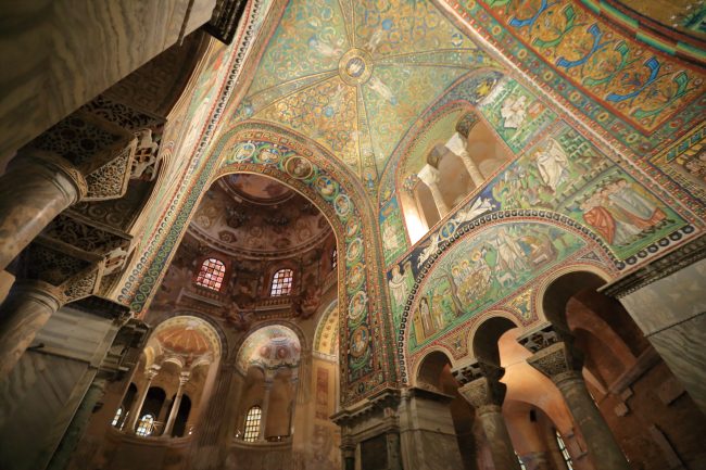 Ravenna-Basilica-di-San-Vitale_3157