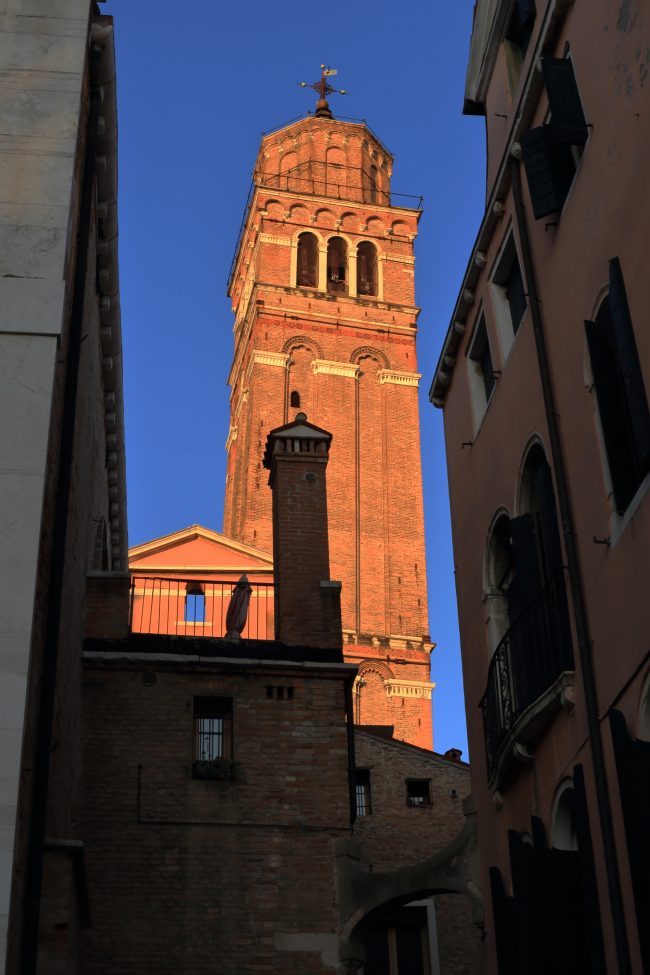 Venezia, bell tower of the church of San Maurizio_3535