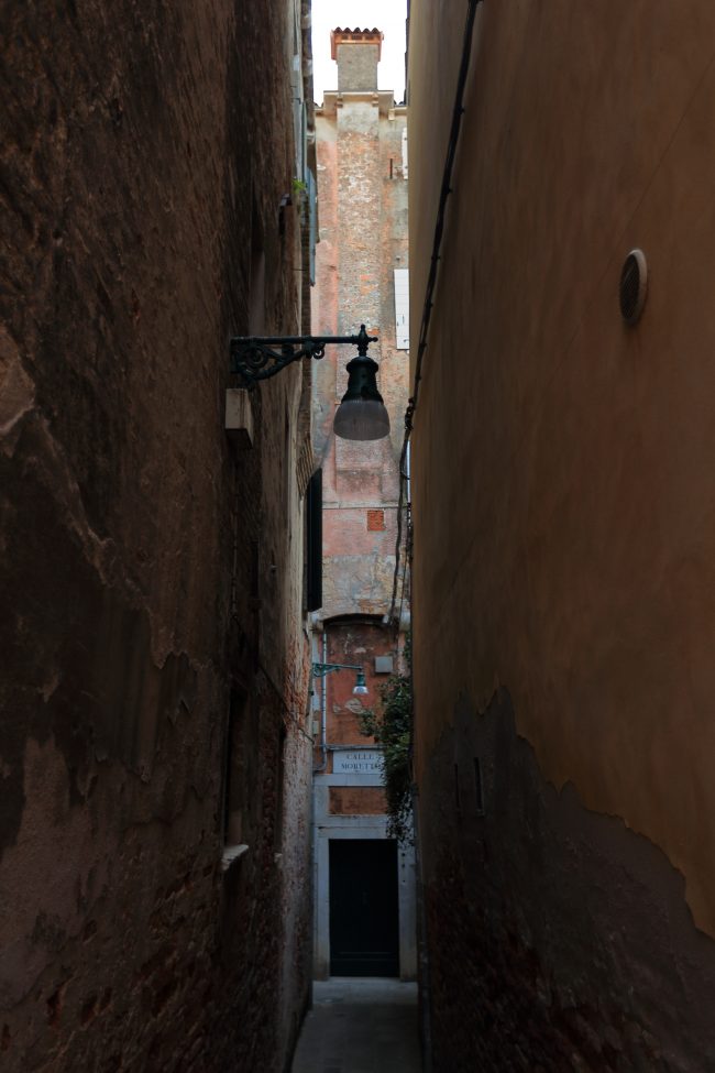 Venezia, Calle Moretti_3343
